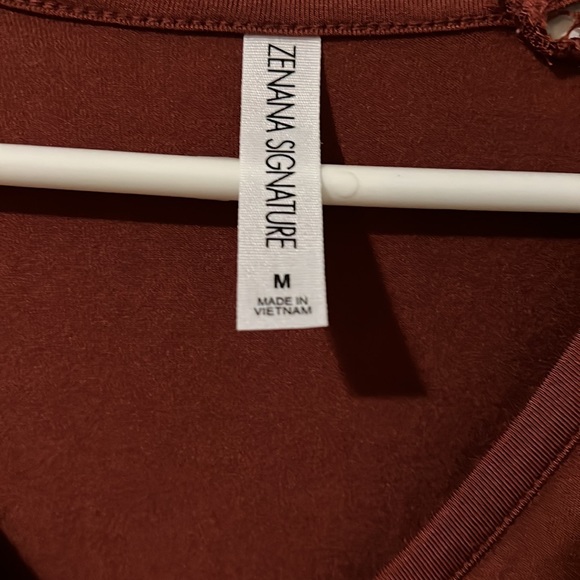 Zenana Signature top with lace sleeves - Picture 4 of 6